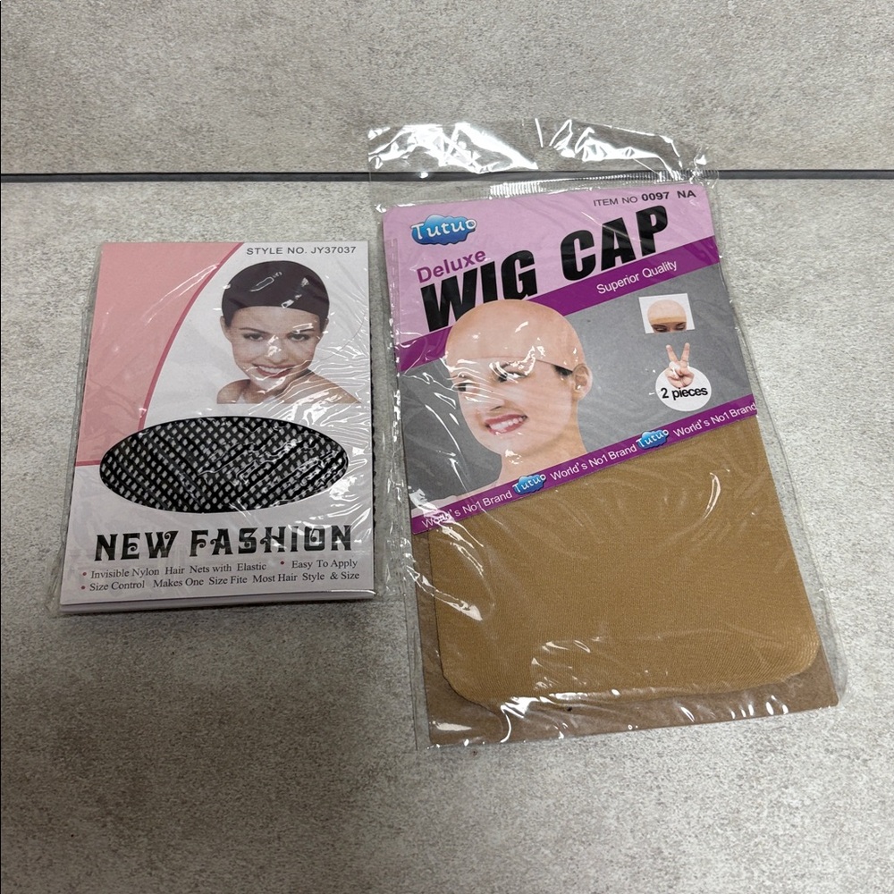 Short Brown Women's Wig - Picture 7 of 13